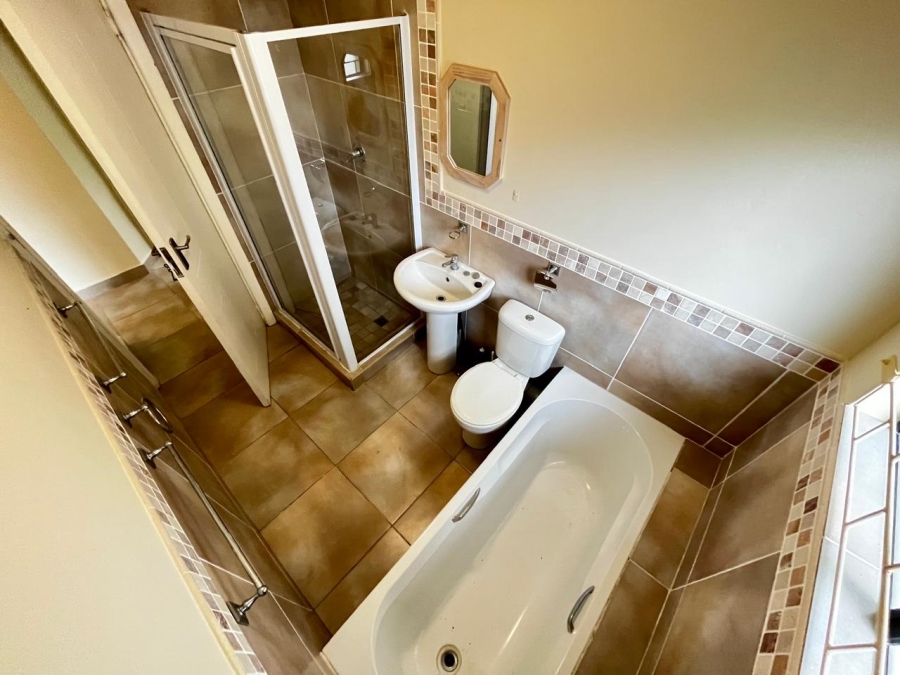 3 Bedroom Property for Sale in Vincent Eastern Cape